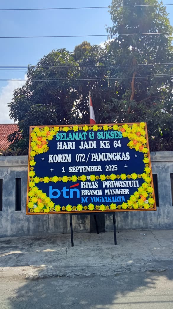 Bunga papan outdoor BUN-XXZCG – Karangan Bunga Outdoor | Sewa