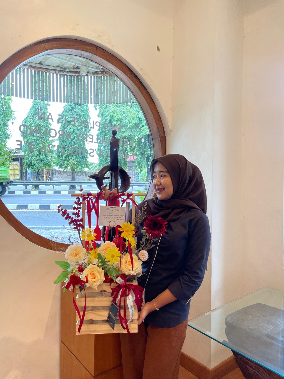 Keranjang bunga KER-1BDTI – Katalog hari ibu