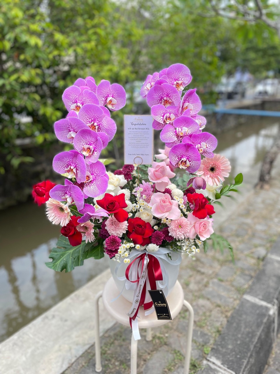 Vas Bunga Fresh Flower VAS-DDMFV – Vas Bunga Fresh Flower