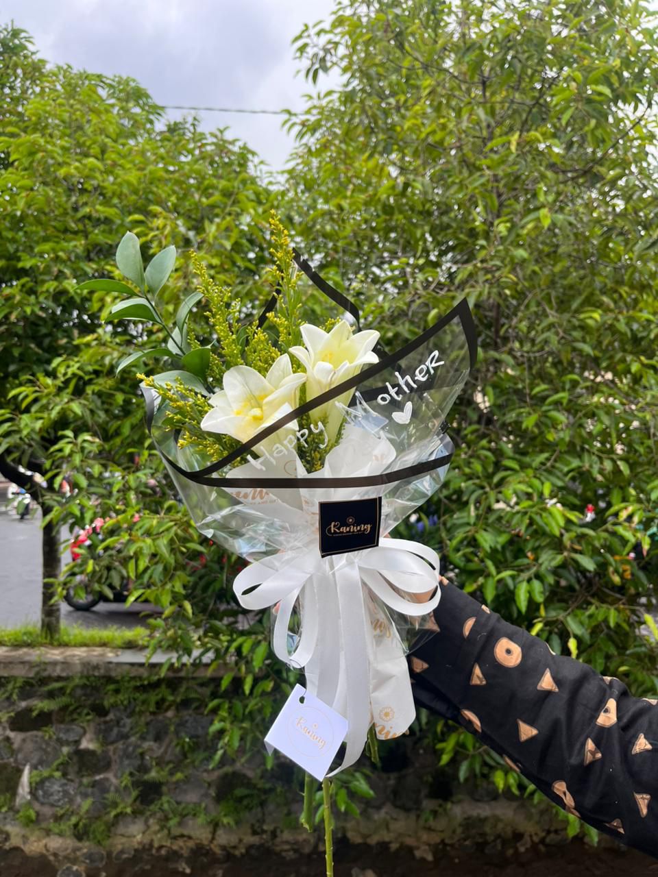 Buket bunga BUK-DTWPL – Katalog hari ibu