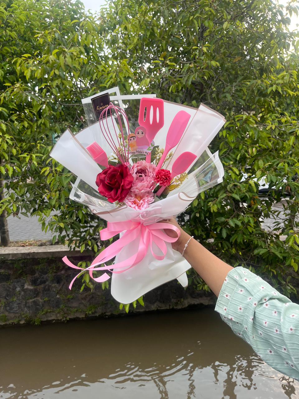 Buket bunga BUK-0VLTZ – Katalog hari ibu