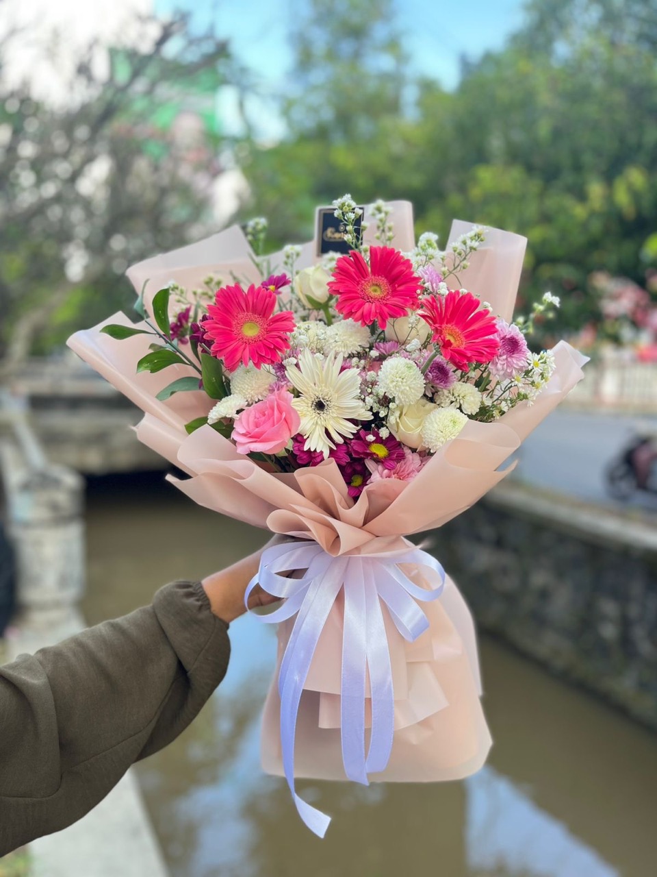 Buket Bunga Fresh Flower Medium BUK-YHR78 – Buket Fresh Flower