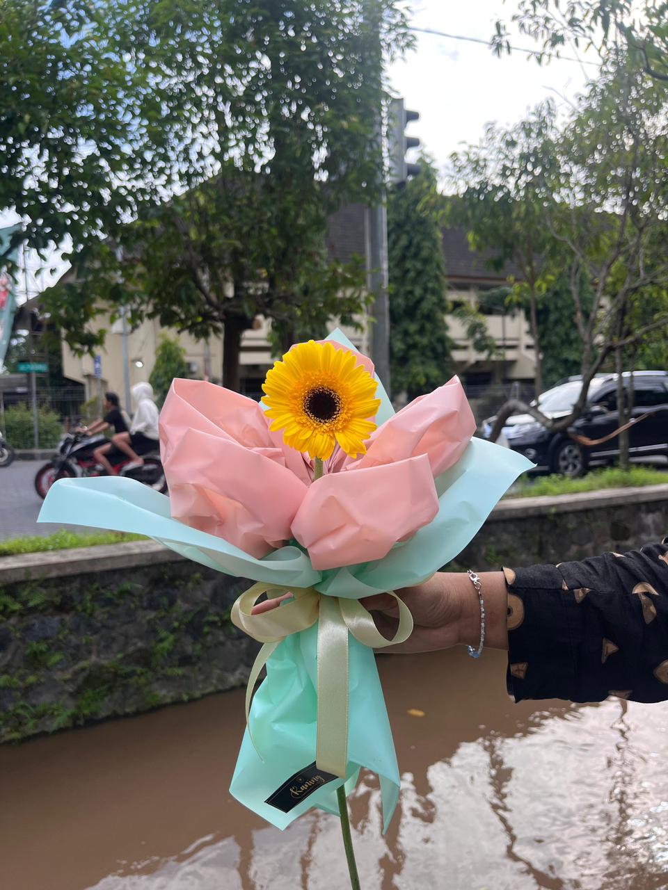 Buket Bunga BUK-WOEAS – Katalog hari ibu