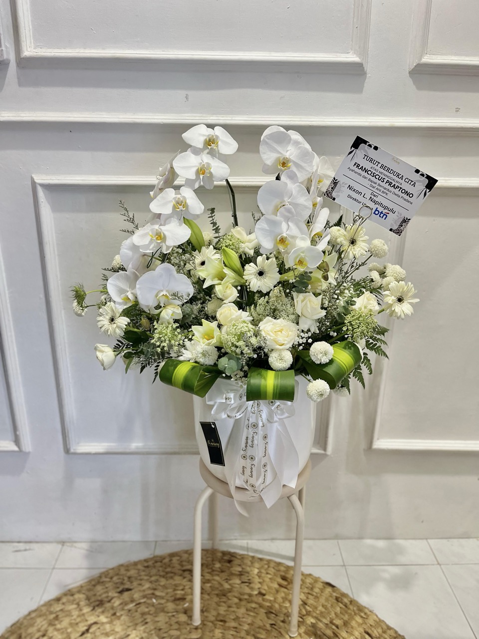 Vas Bunga Fresh Flower VAS-FV6C4 – Vas Bunga Fresh Flower